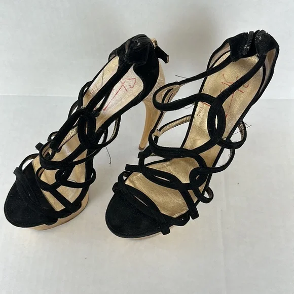 Size 10 Steiger velvet sandal with metallic gold platform heel - Picture 3 of 4